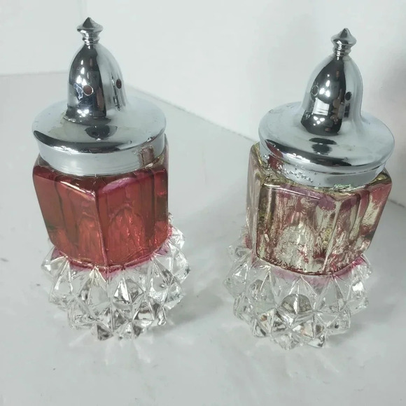 Vintage  Indiana Glass Ruby Red Diamond Point Salt/Pepper Shakers. - Picture 4 of 6